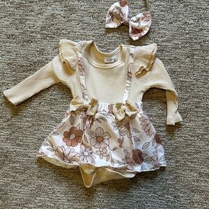 Floral Baby Outfit with Bow
